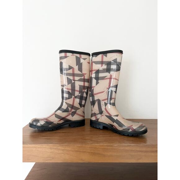 Burberry Round Toe Rubber Rain Boots Beige Women's Size 35 / 5 - Picture 7 of 16